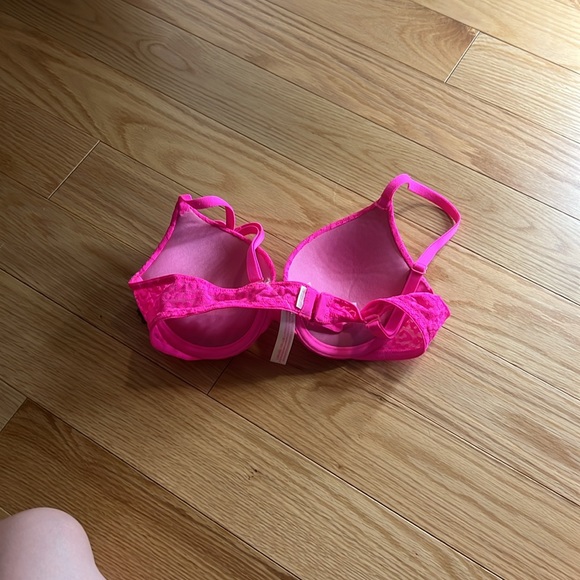 PINK pink bra - Picture 2 of 3
